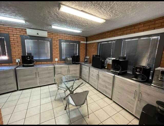 INDUSTRIAL PROPERTY TO RENT IN HENNOPSPARK